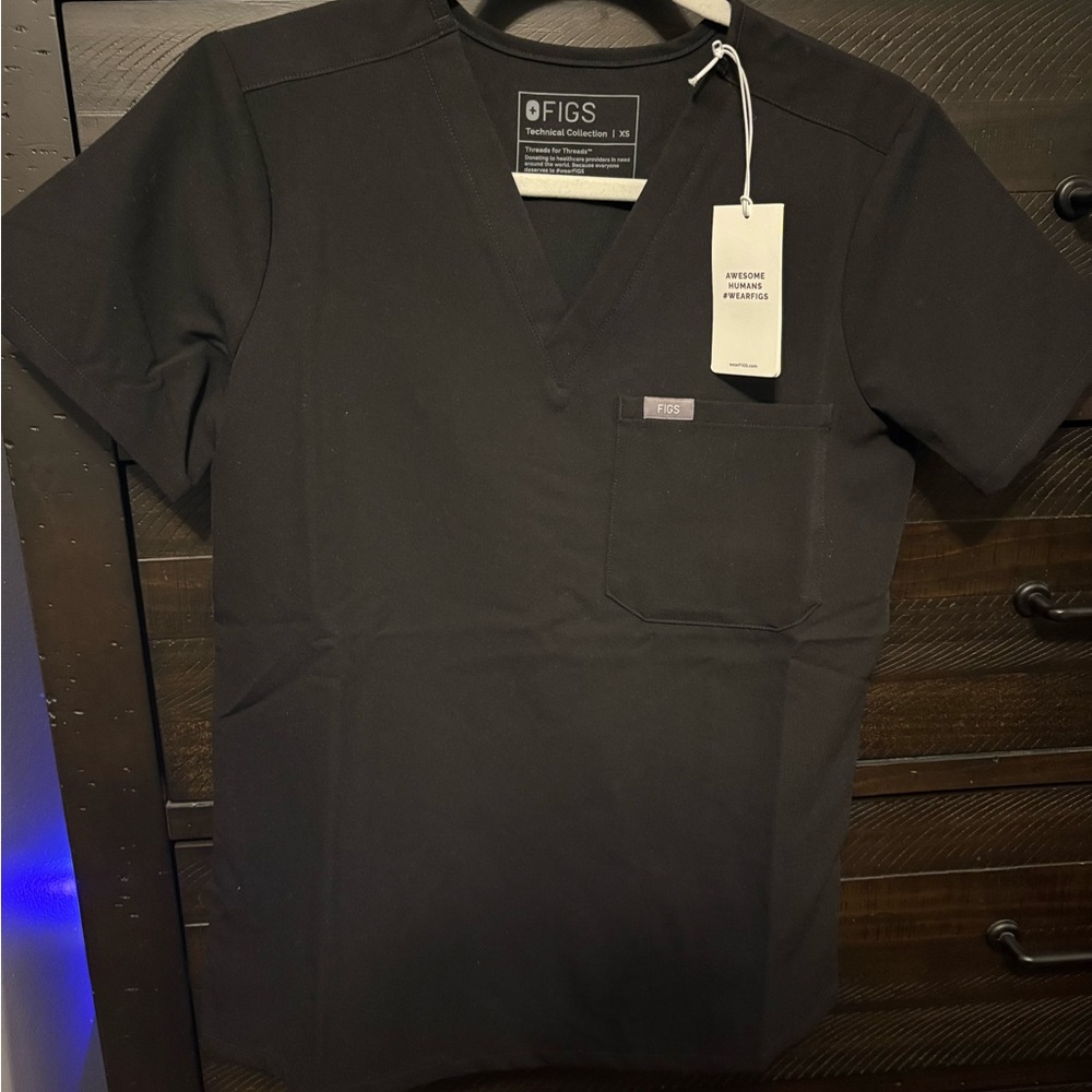 Figs Scrub Top